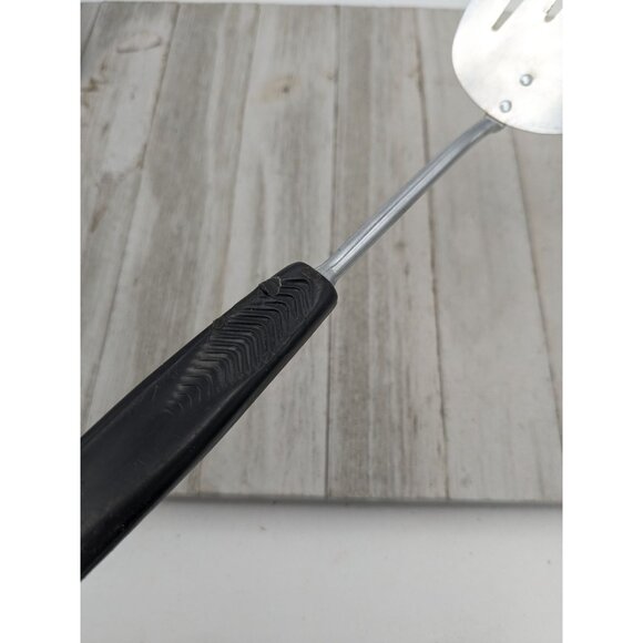 Chief Slotted Spatula Flipper Server 12 1/2" Black Handle Chrome - Picture 8 of 8